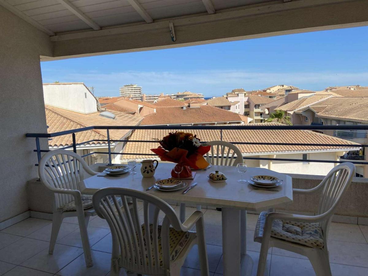 Fréjus, 2 Pièces, 4 Personnes - Fr-1-226a-120 *